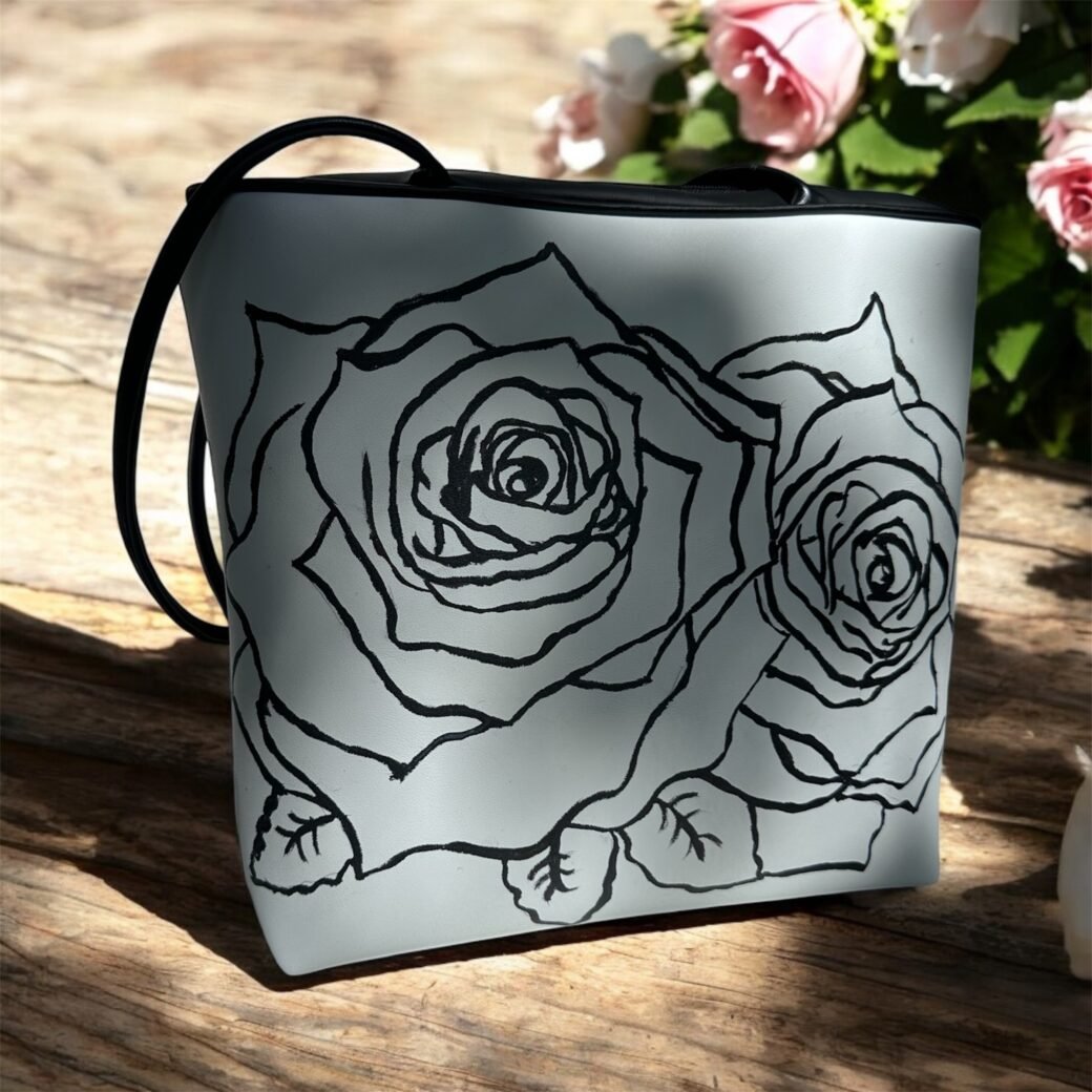 Roses Bii Bag - Image 2